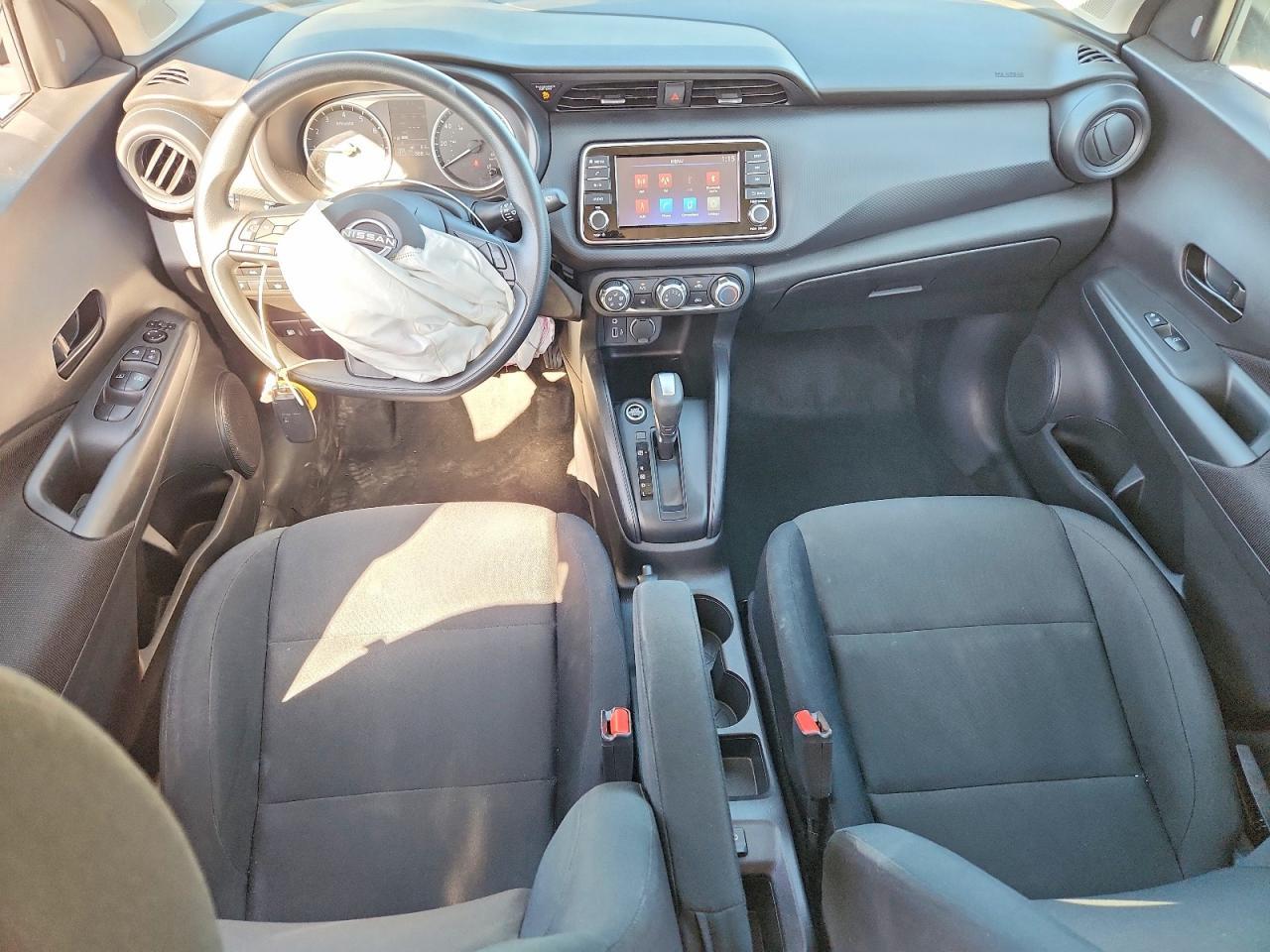 2024 NISSAN KICKS
