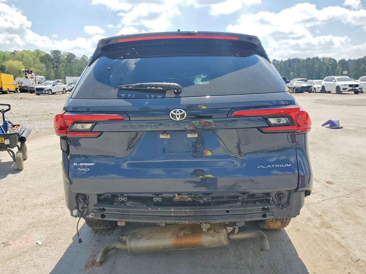 2024 TOYOTA HIGHLANDER