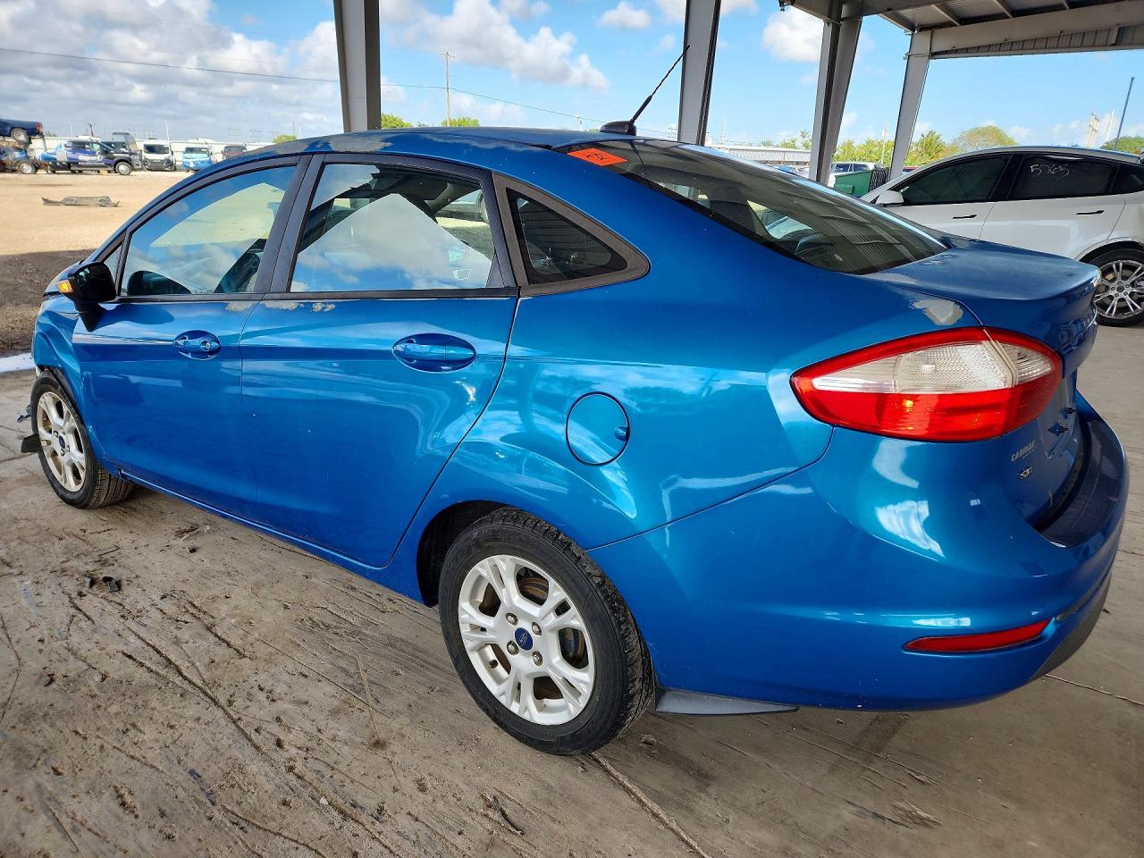 2015 FORD Fiesta