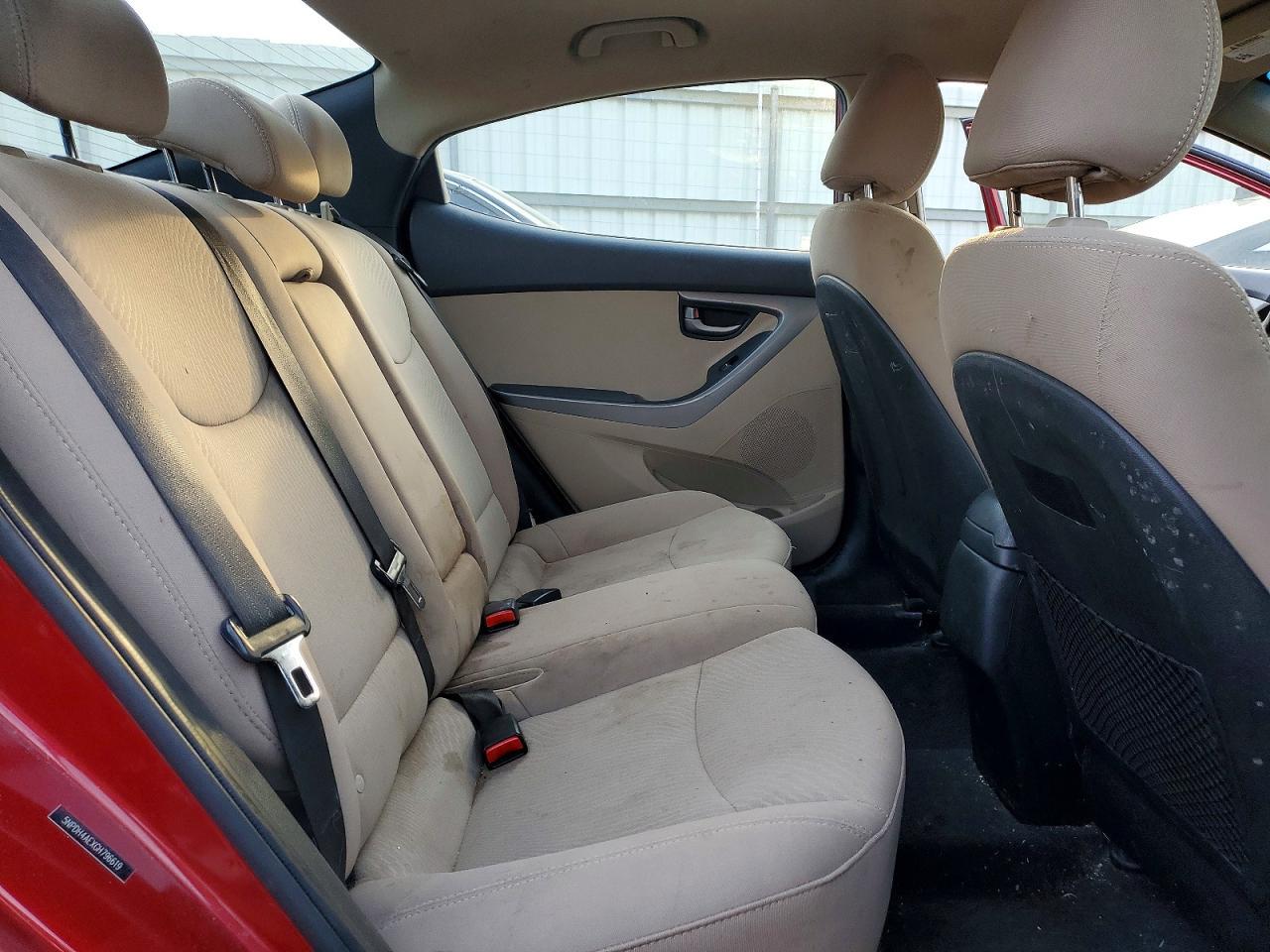 2016 HYUNDAI ELANTRA