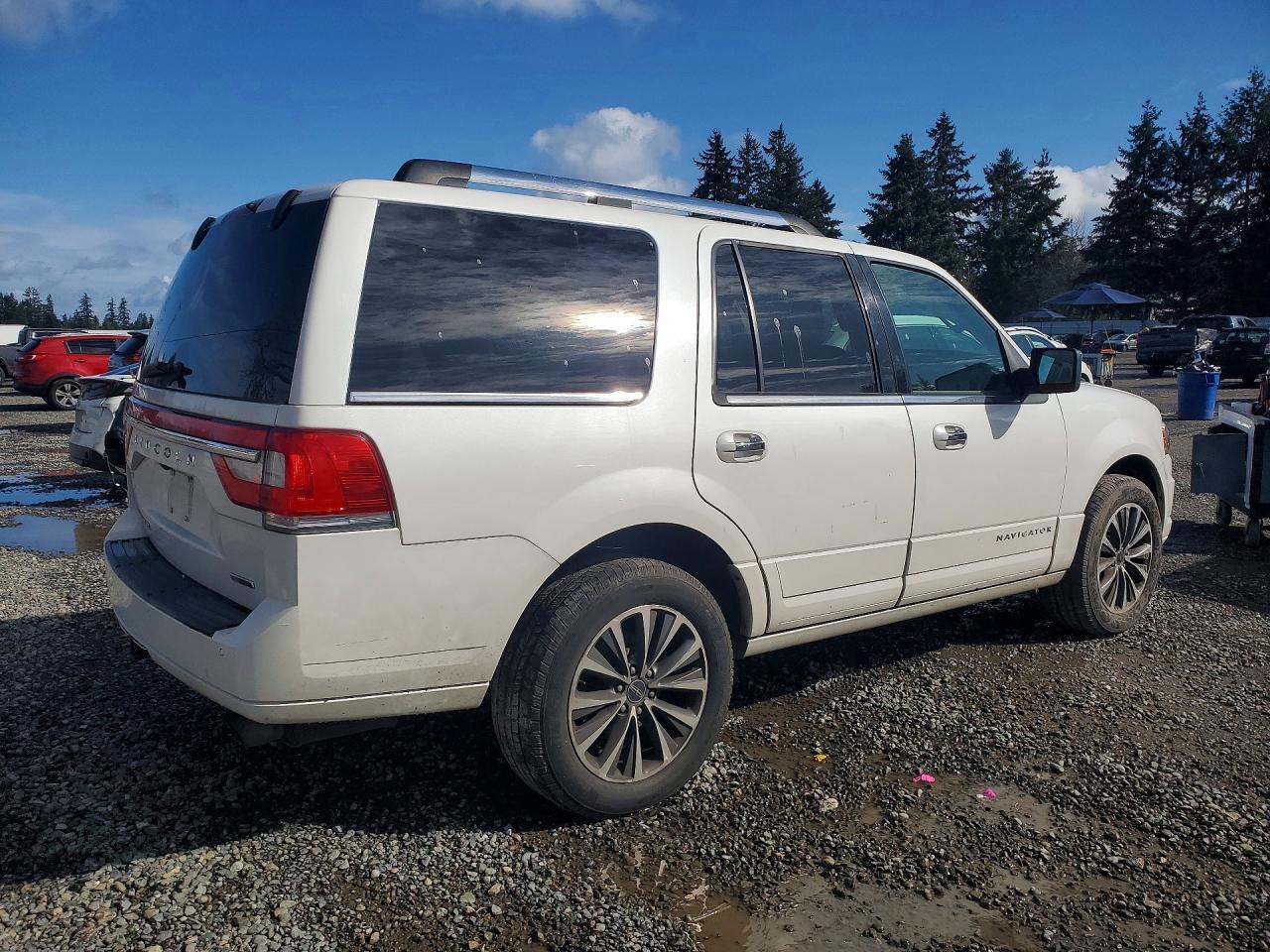 2015 LINCOLN Navigator