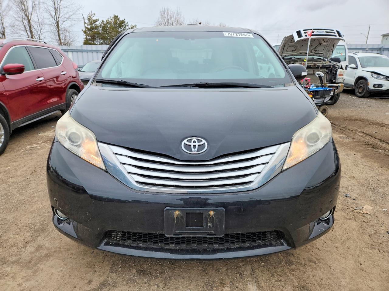 2014 TOYOTA SIENNA