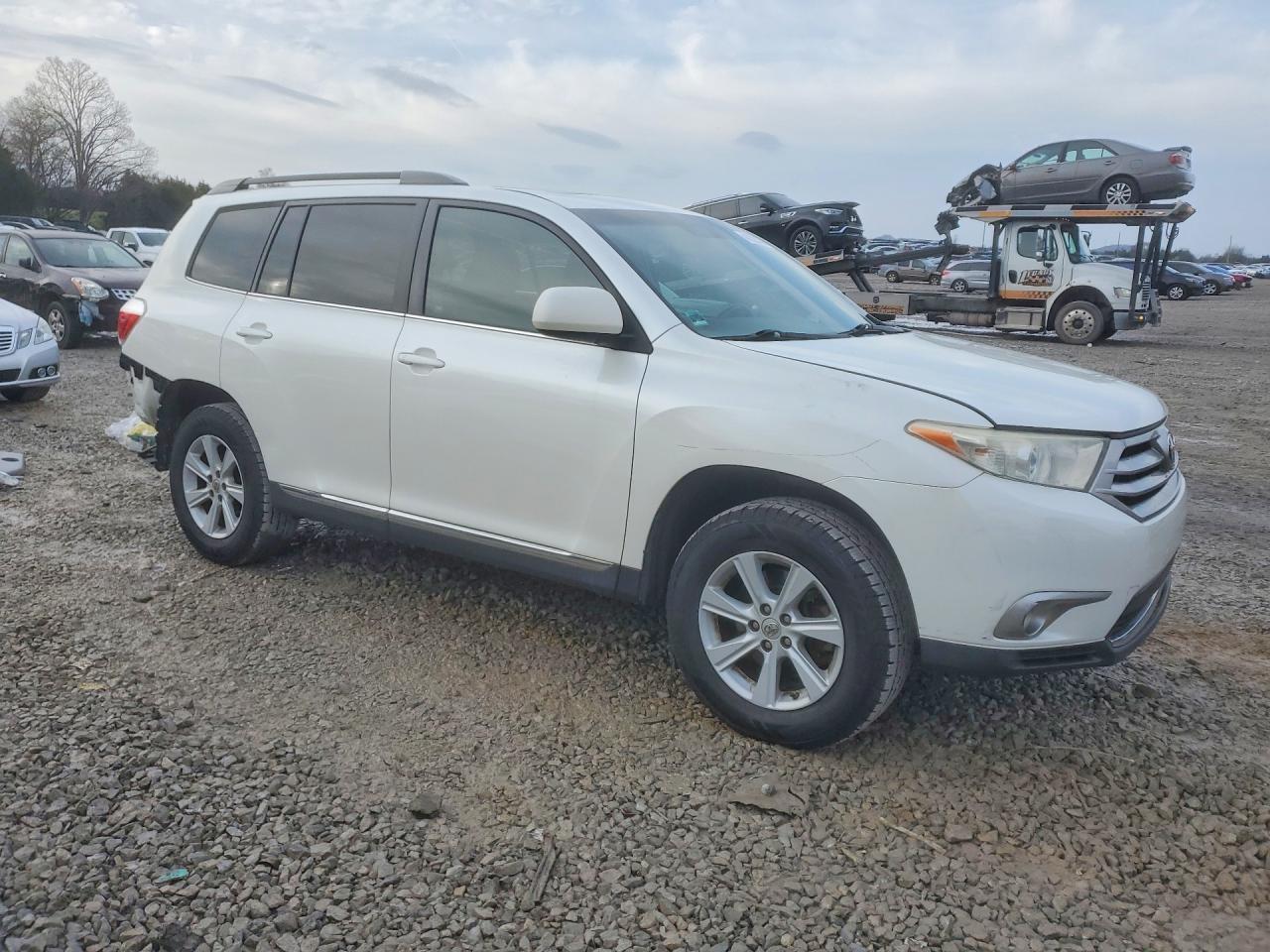 2013 TOYOTA HIGHLANDER