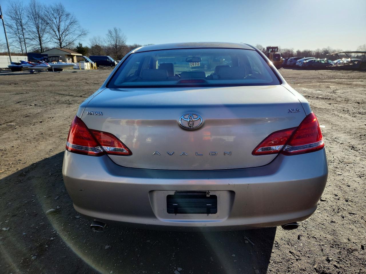 2006 TOYOTA Avalon