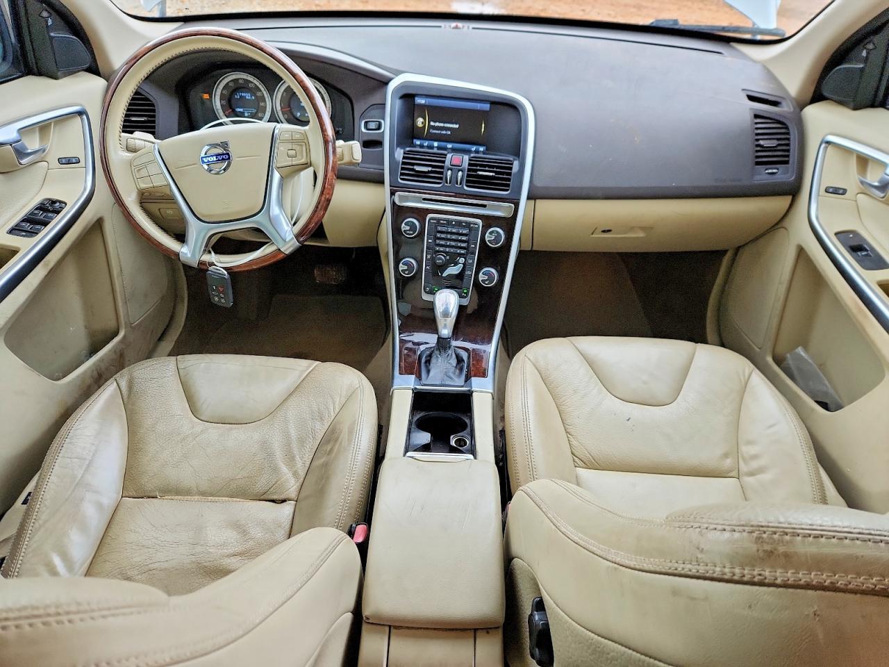 2013 VOLVO XC60