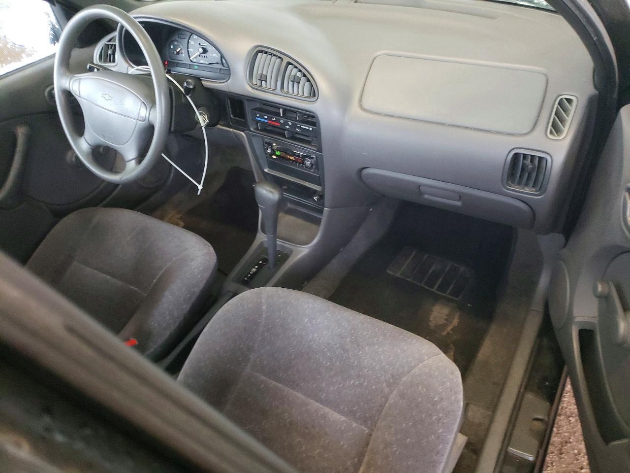 2000 CHEVROLET Metro