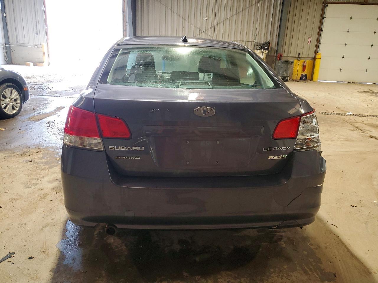 2014 SUBARU Legacy