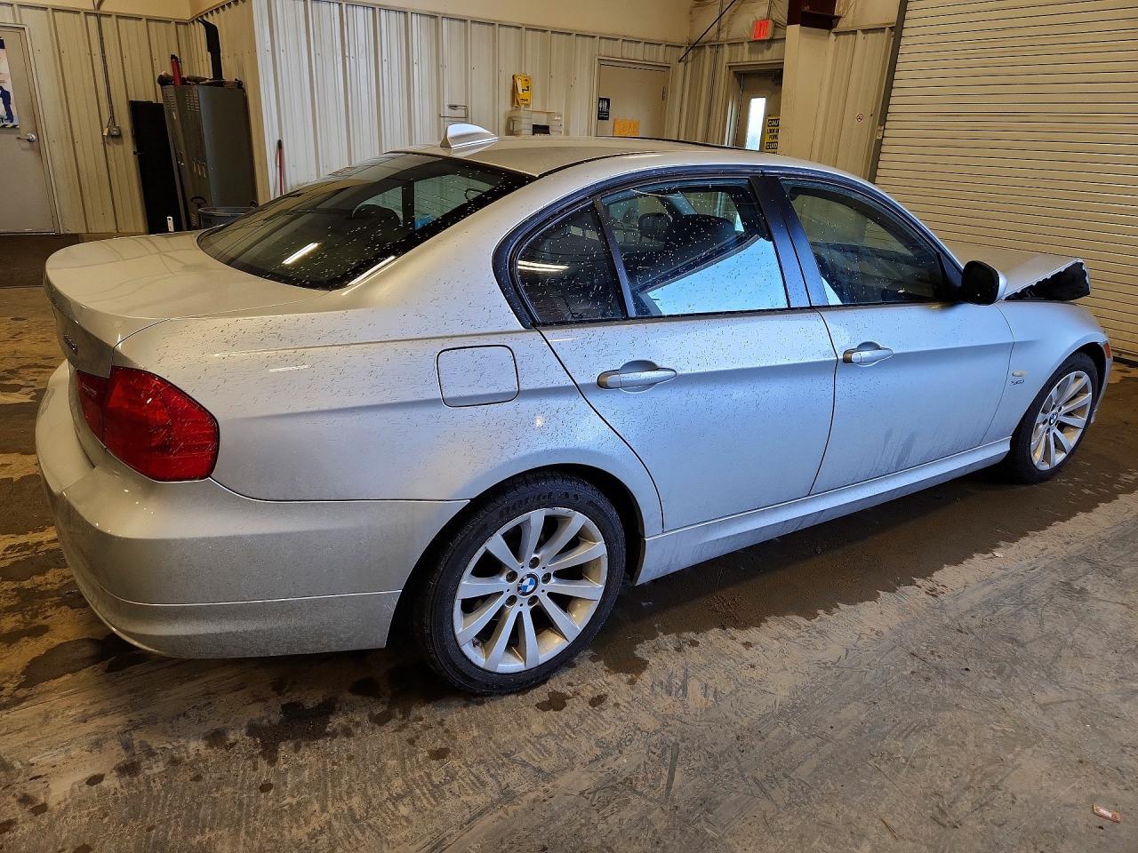 2011 BMW 3 SERIES