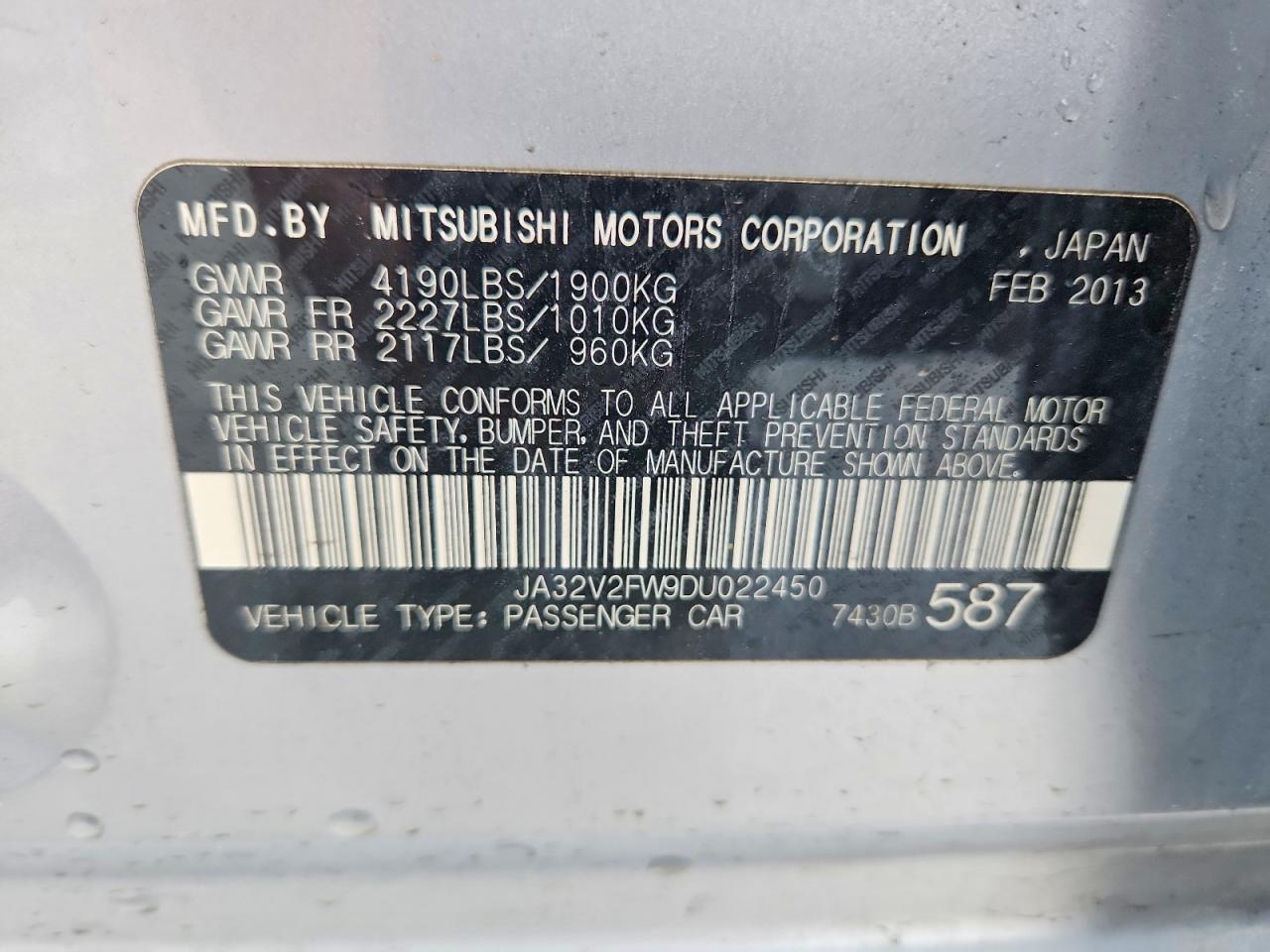 2013 MITSUBISHI LANCER