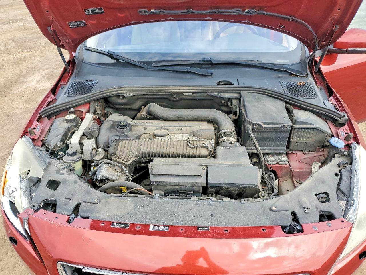 2013 VOLVO S60
