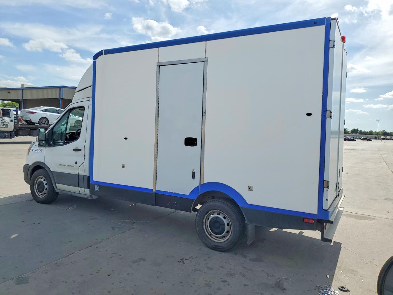 2022 FORD Transit