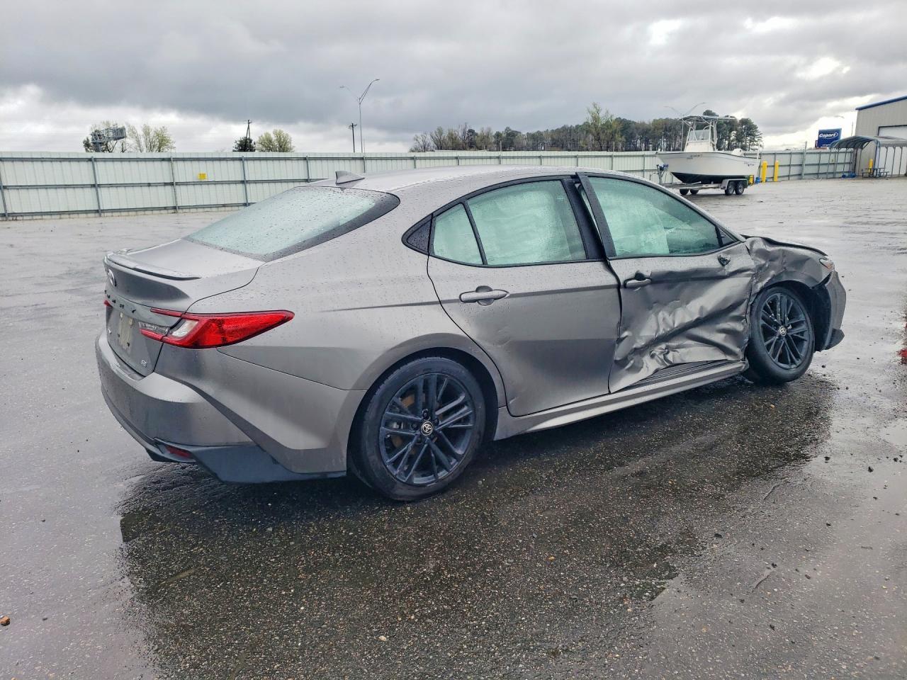2025 TOYOTA CAMRY