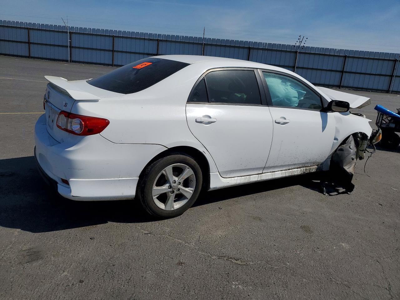 2013 TOYOTA COROLLA