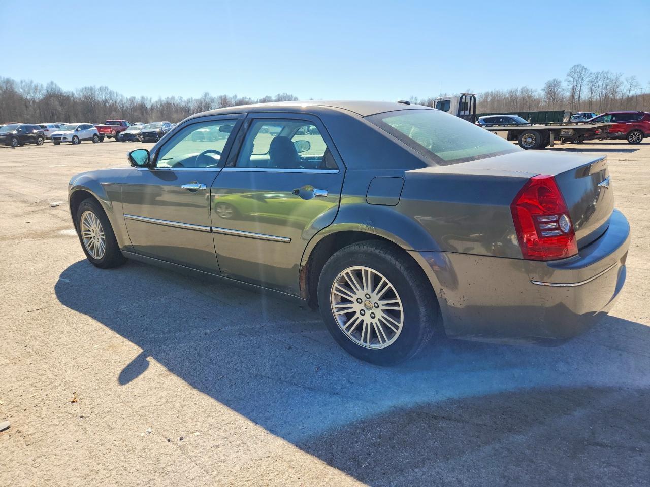 2010 CHRYSLER 300