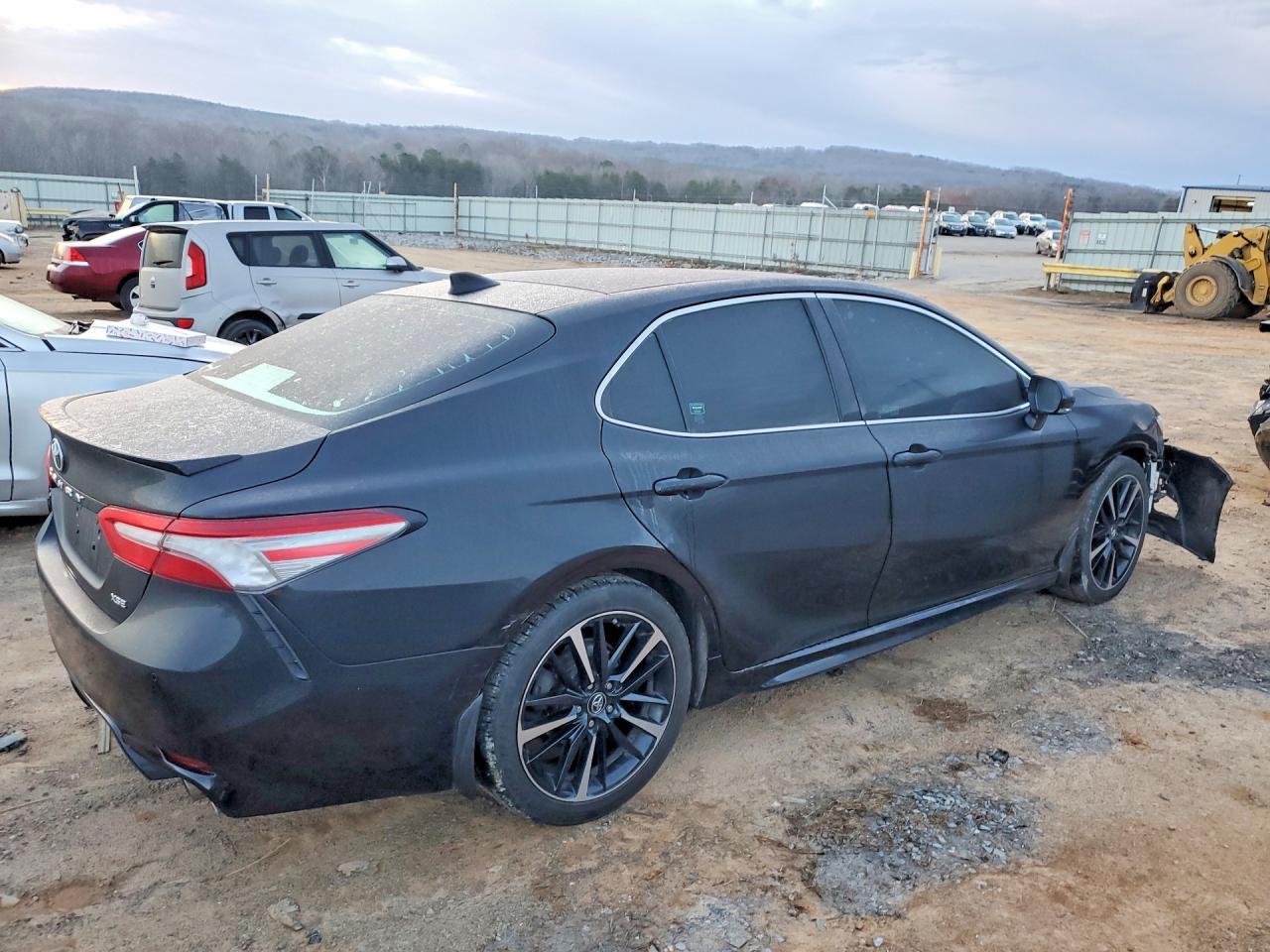 2018 TOYOTA CAMRY