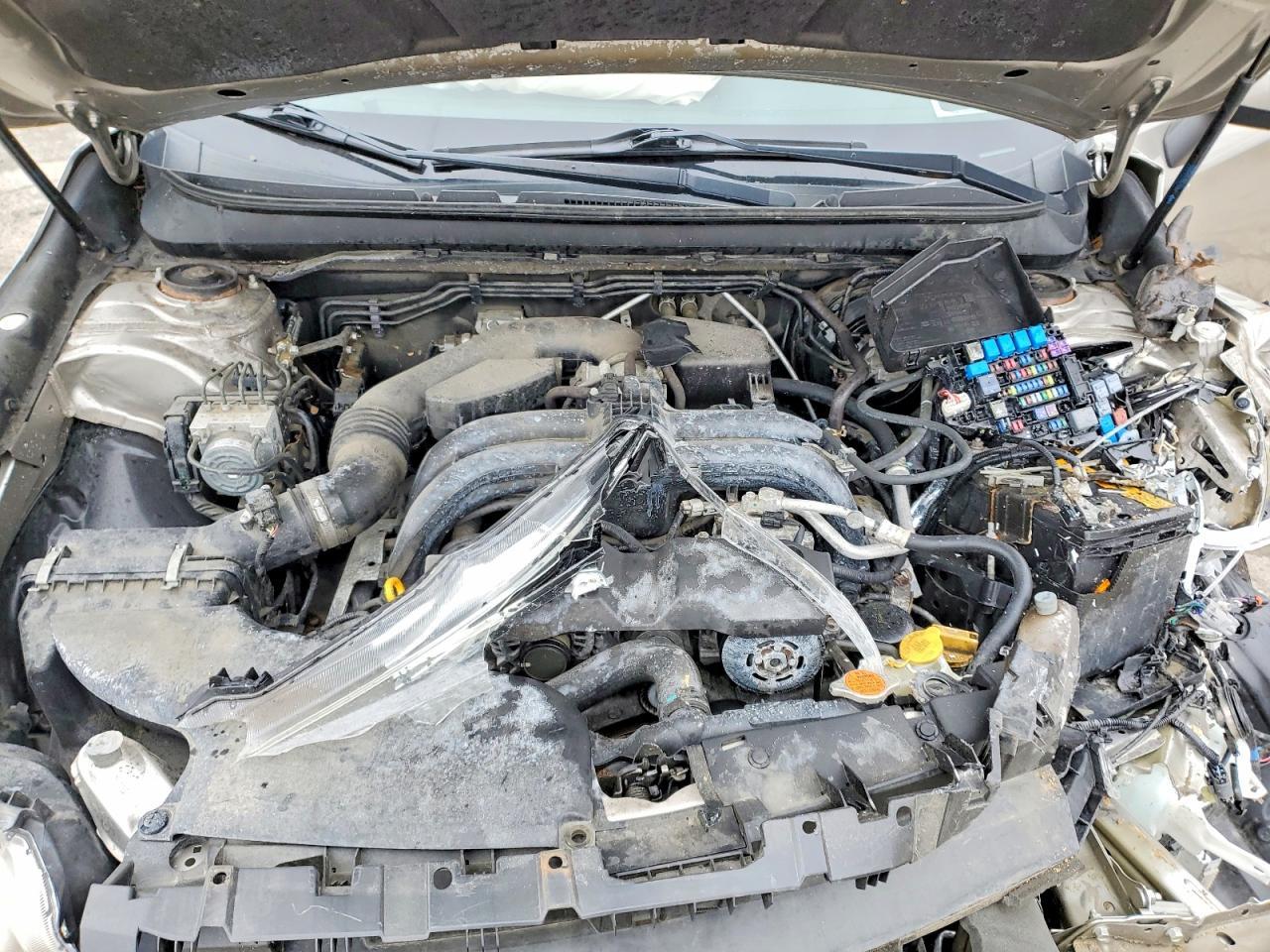 2016 SUBARU Legacy
