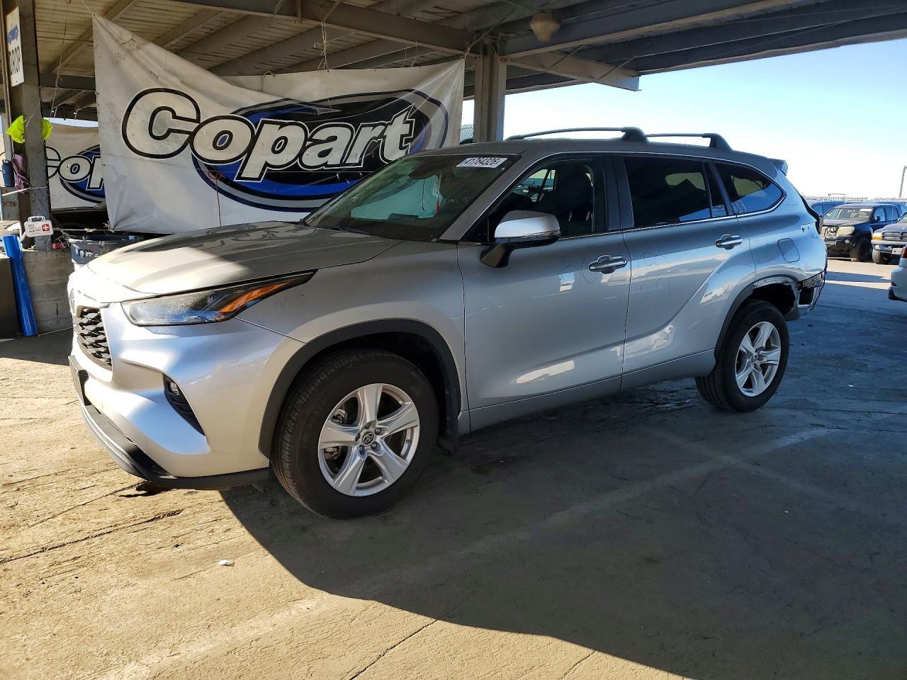2023 TOYOTA HIGHLANDER