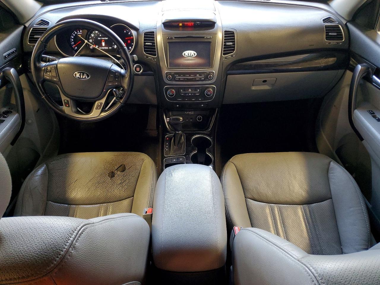 2014 KIA SORENTO