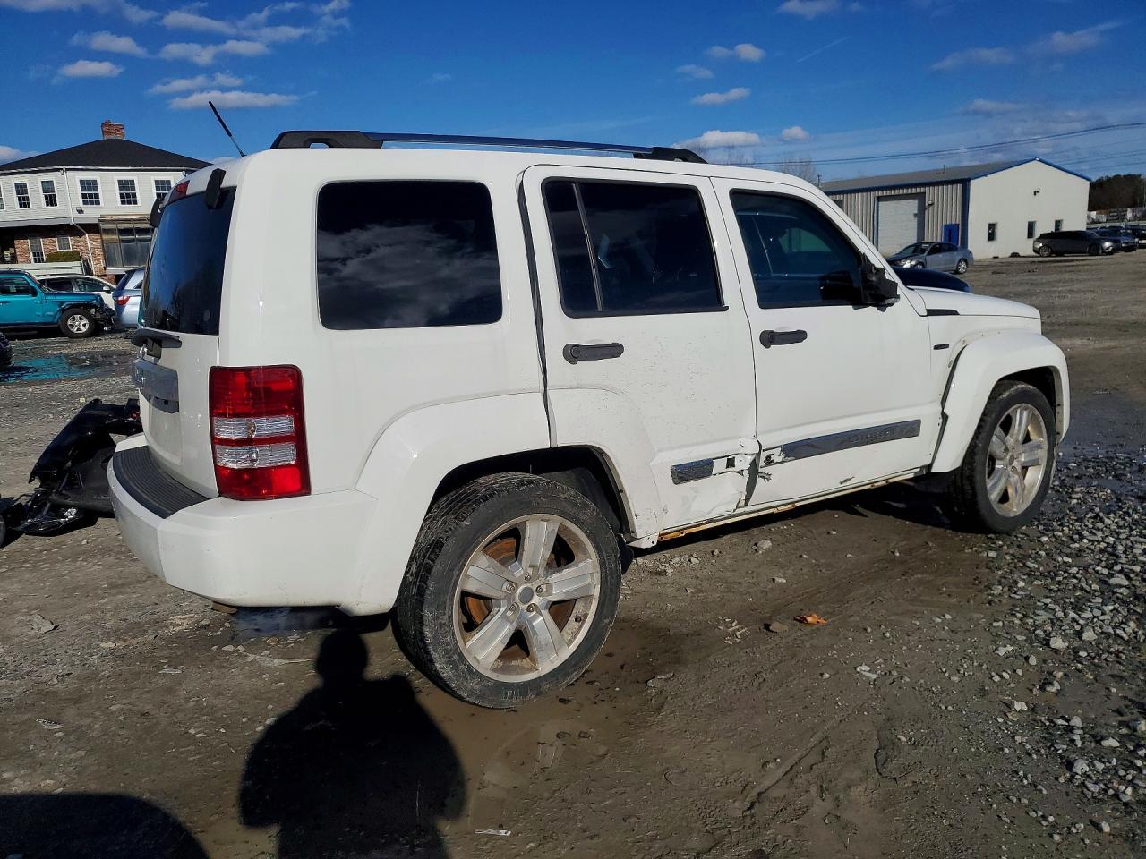 2012 JEEP Liberty