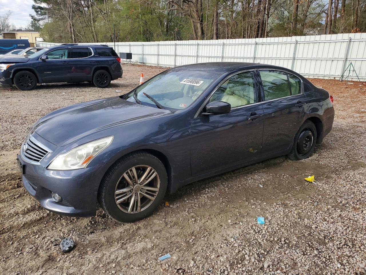 2011 INFINITI G37