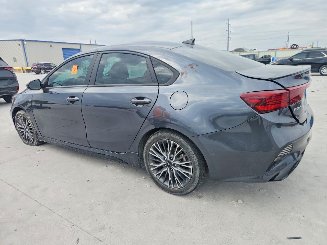 2023 KIA FORTE