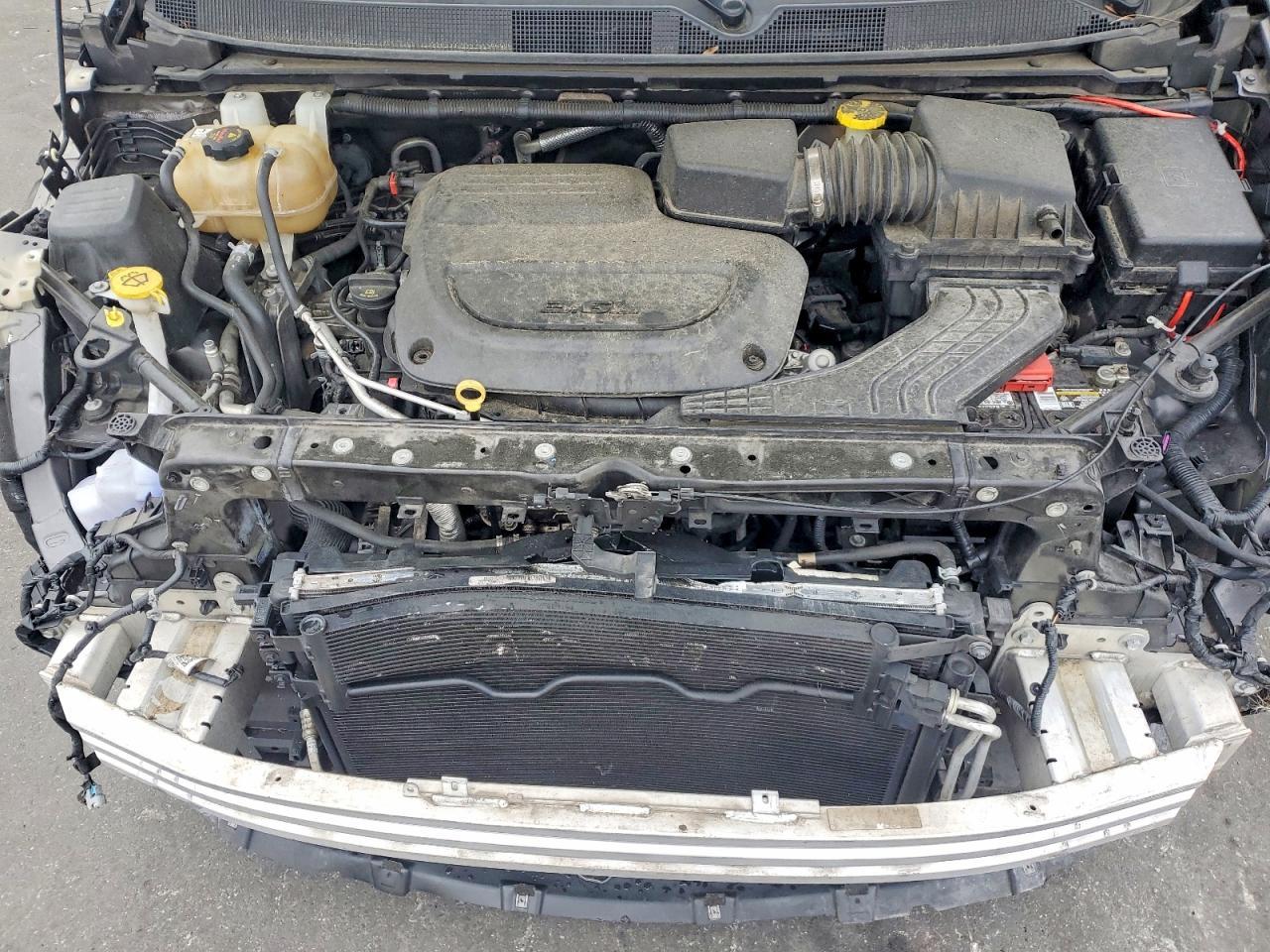 2021 CHRYSLER Voyager