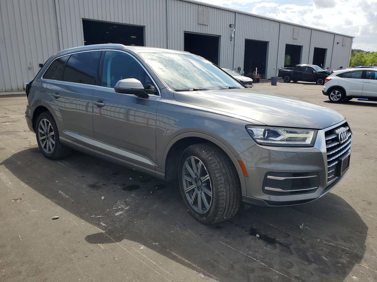 2018 AUDI Q7
