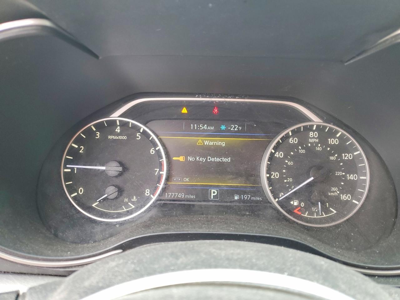 2016 NISSAN Maxima