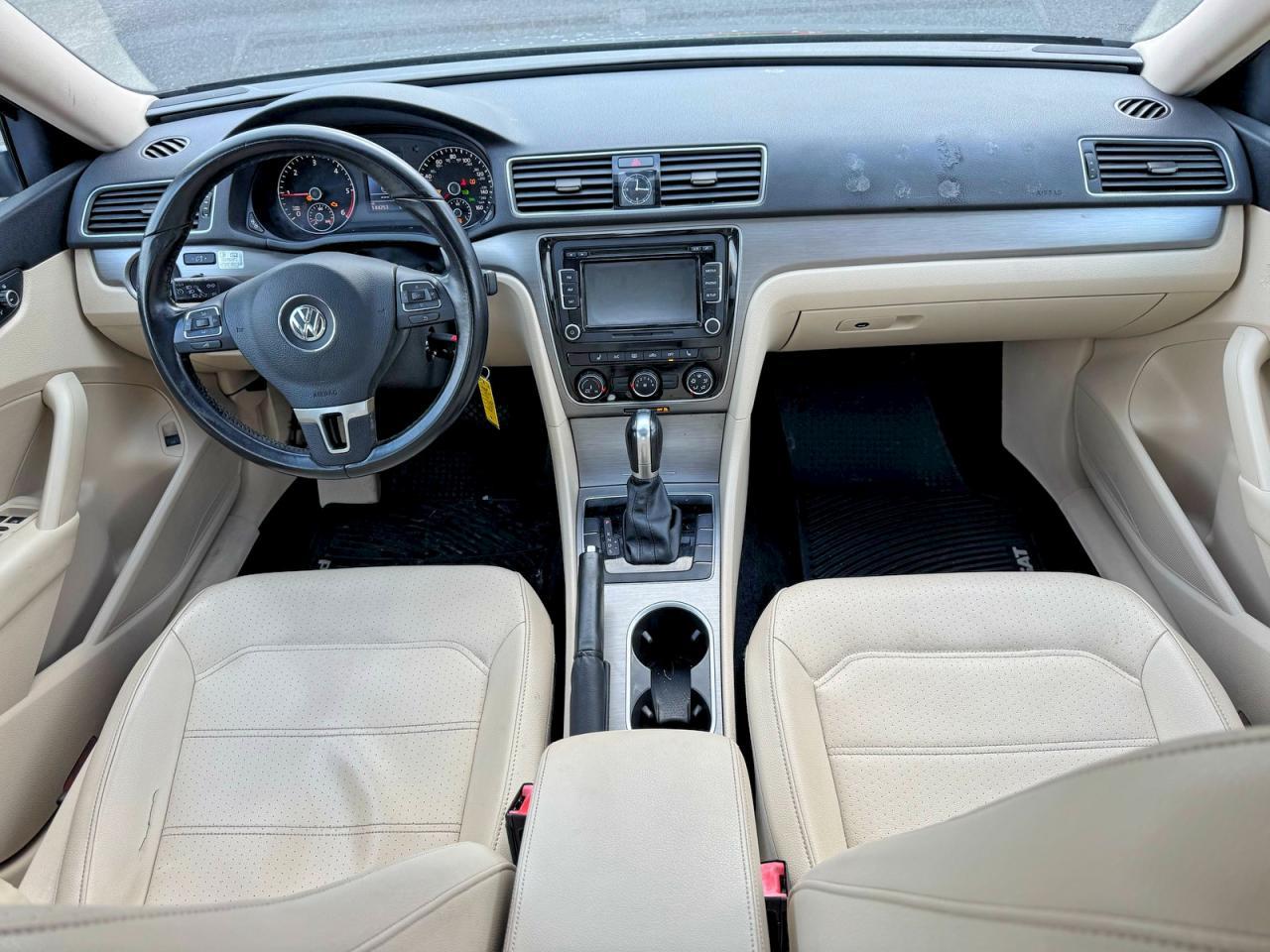 2015 VOLKSWAGEN Passat