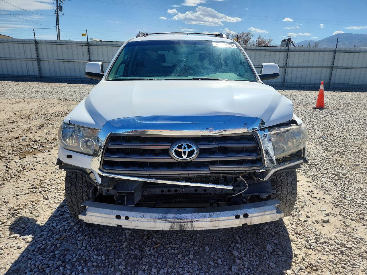 2008 TOYOTA Sequoia