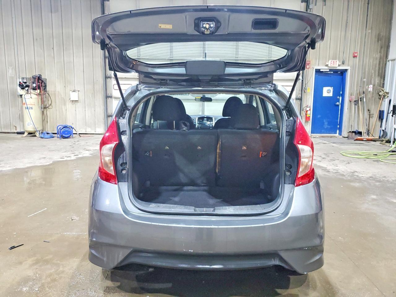 2017 NISSAN Versa Note