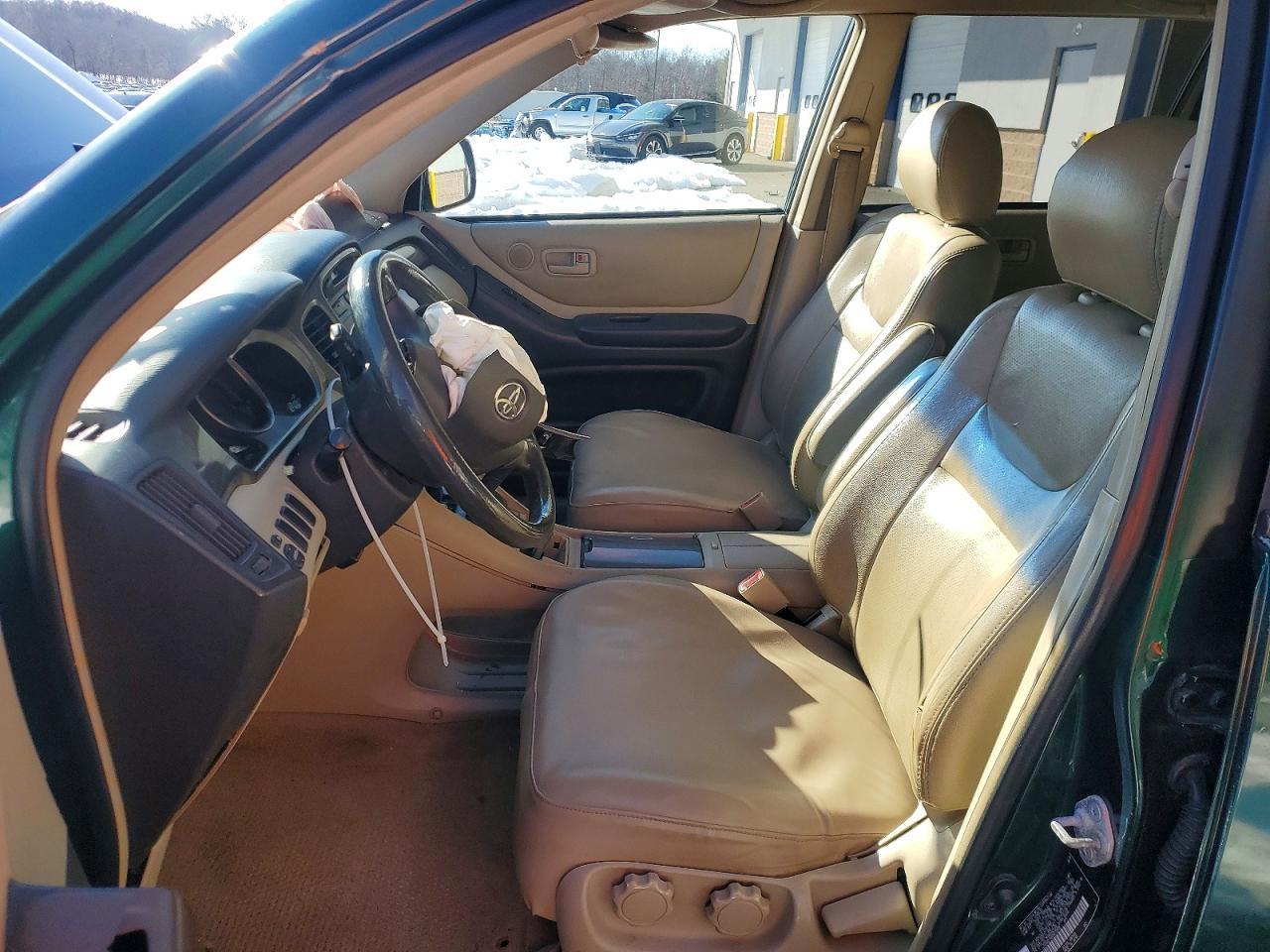 2003 TOYOTA HIGHLANDER