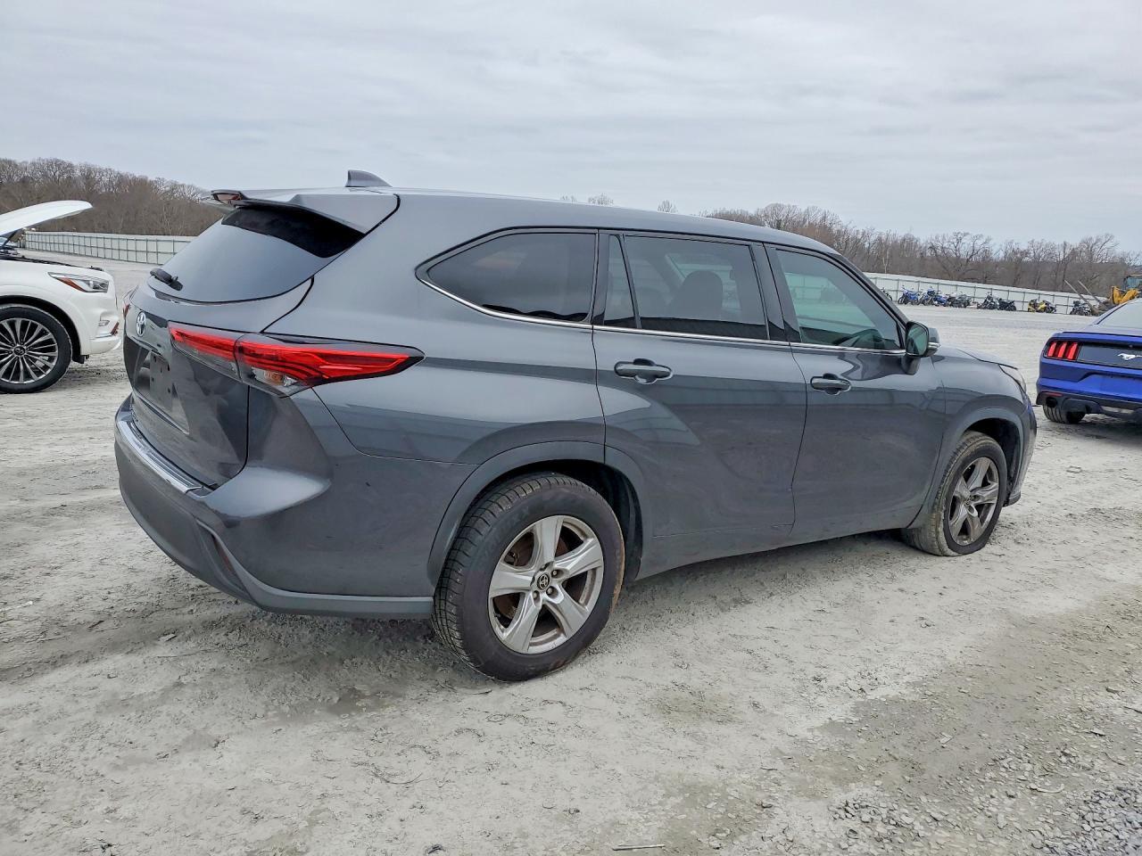 2020 TOYOTA HIGHLANDER