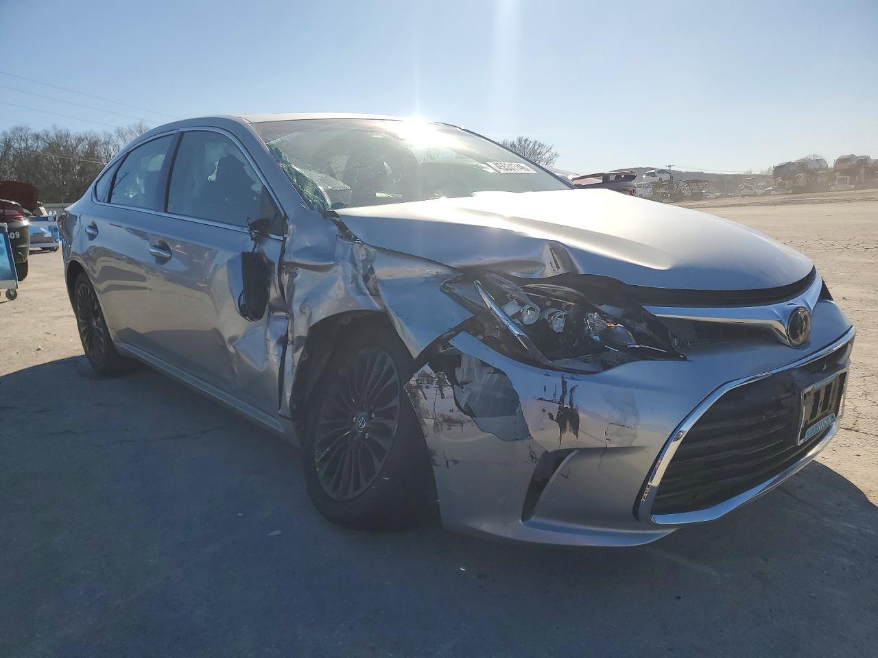 2017 TOYOTA Avalon