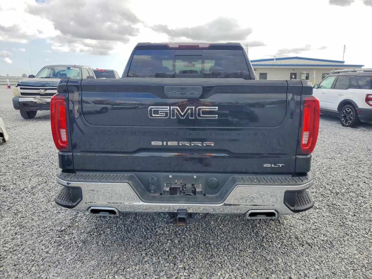 2021 GMC Sierra