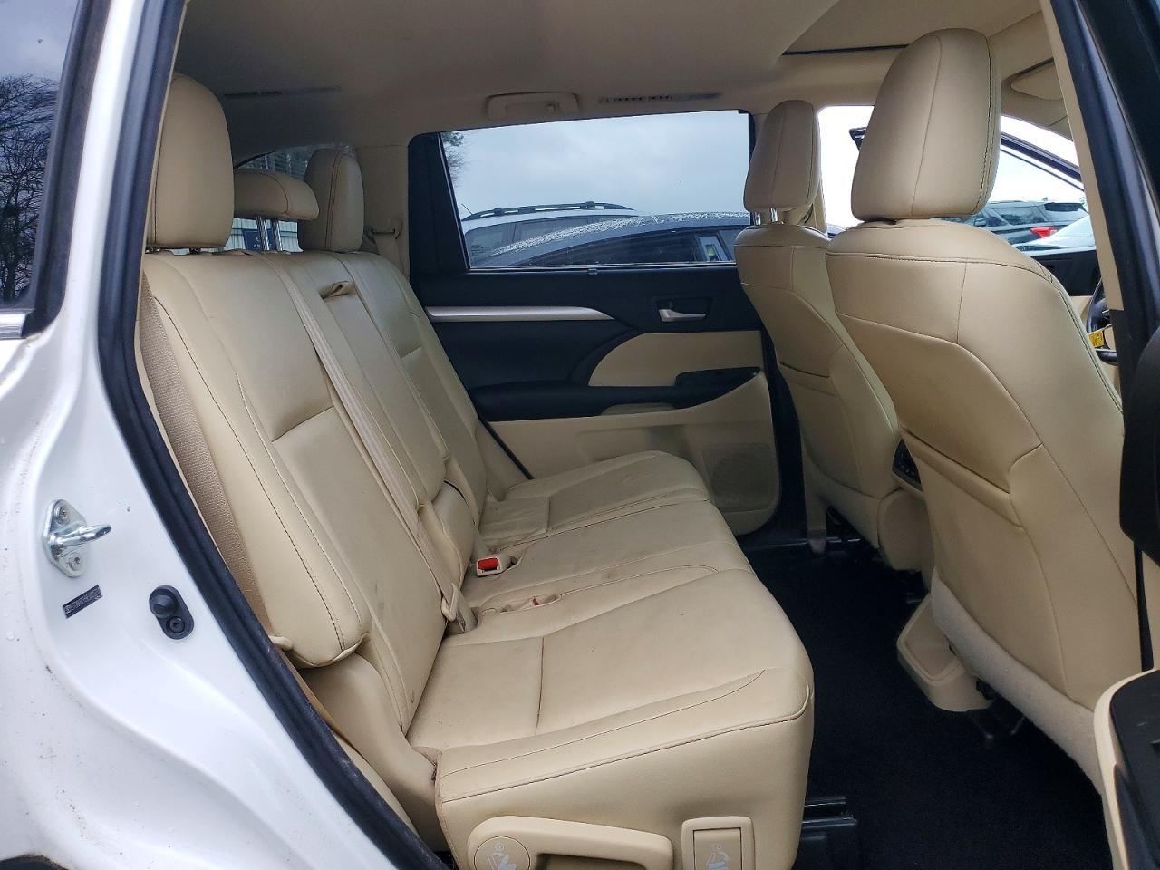 2014 TOYOTA HIGHLANDER