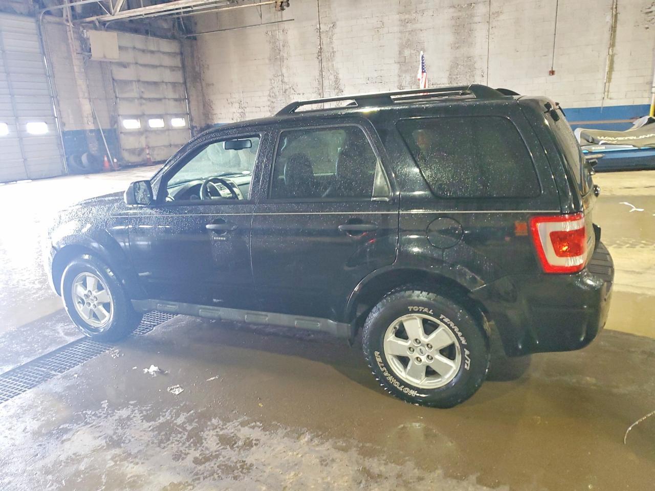 2010 FORD ESCAPE