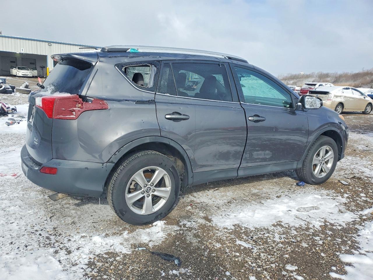 2015 TOYOTA RAV4