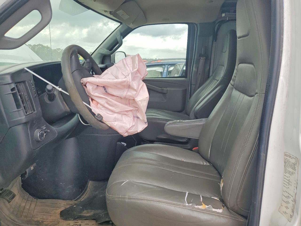 2017 CHEVROLET EXPRESS 2500