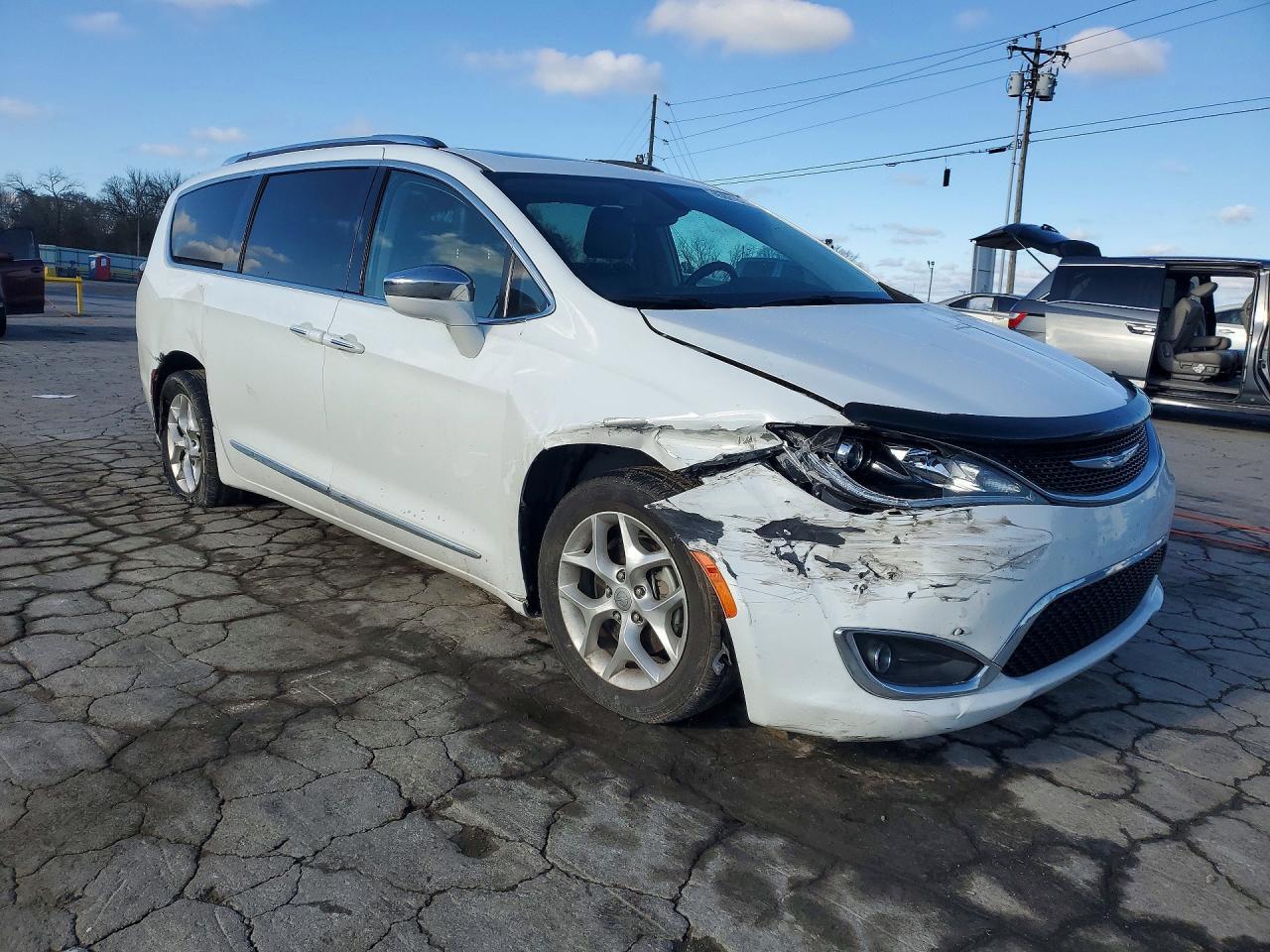 2020 CHRYSLER Pacifica