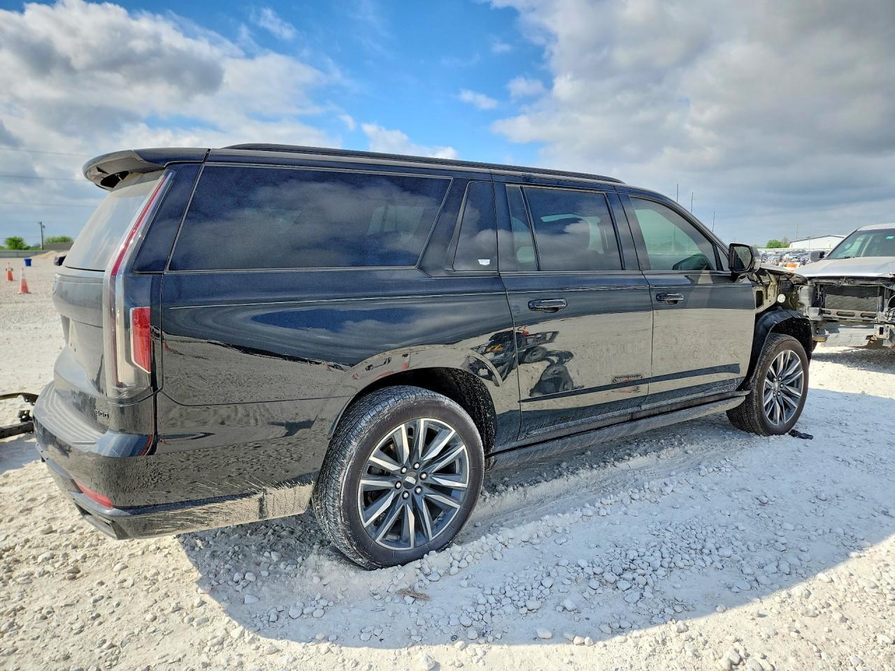 2021 CADILLAC Escalade ESV