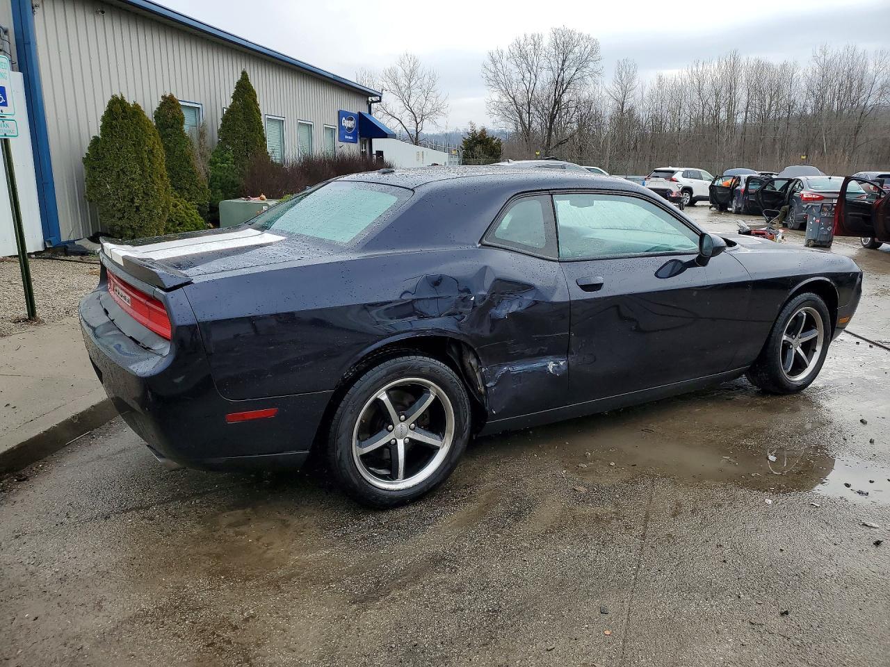 2011 DODGE Challenger