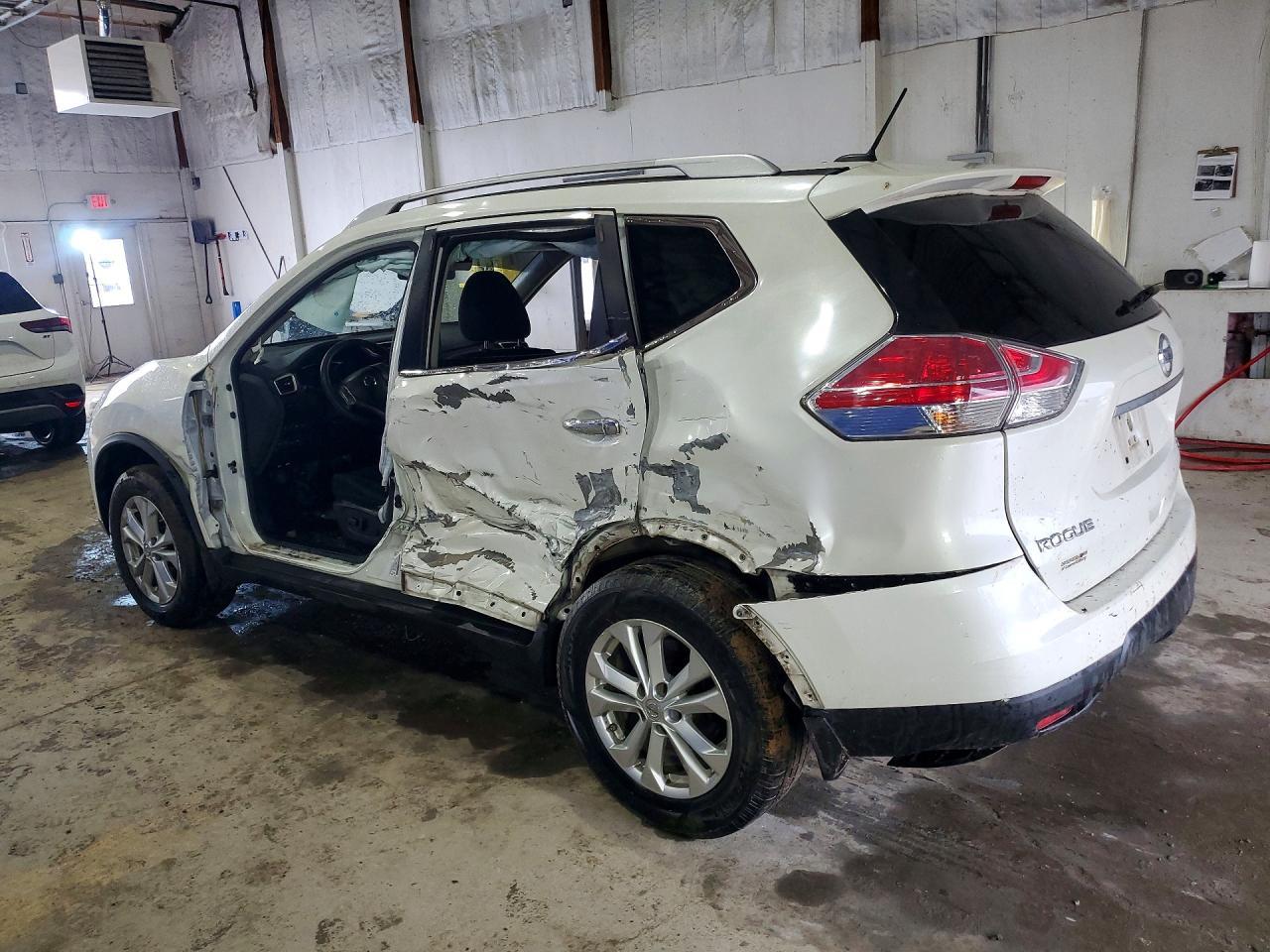 2016 NISSAN ROGUE