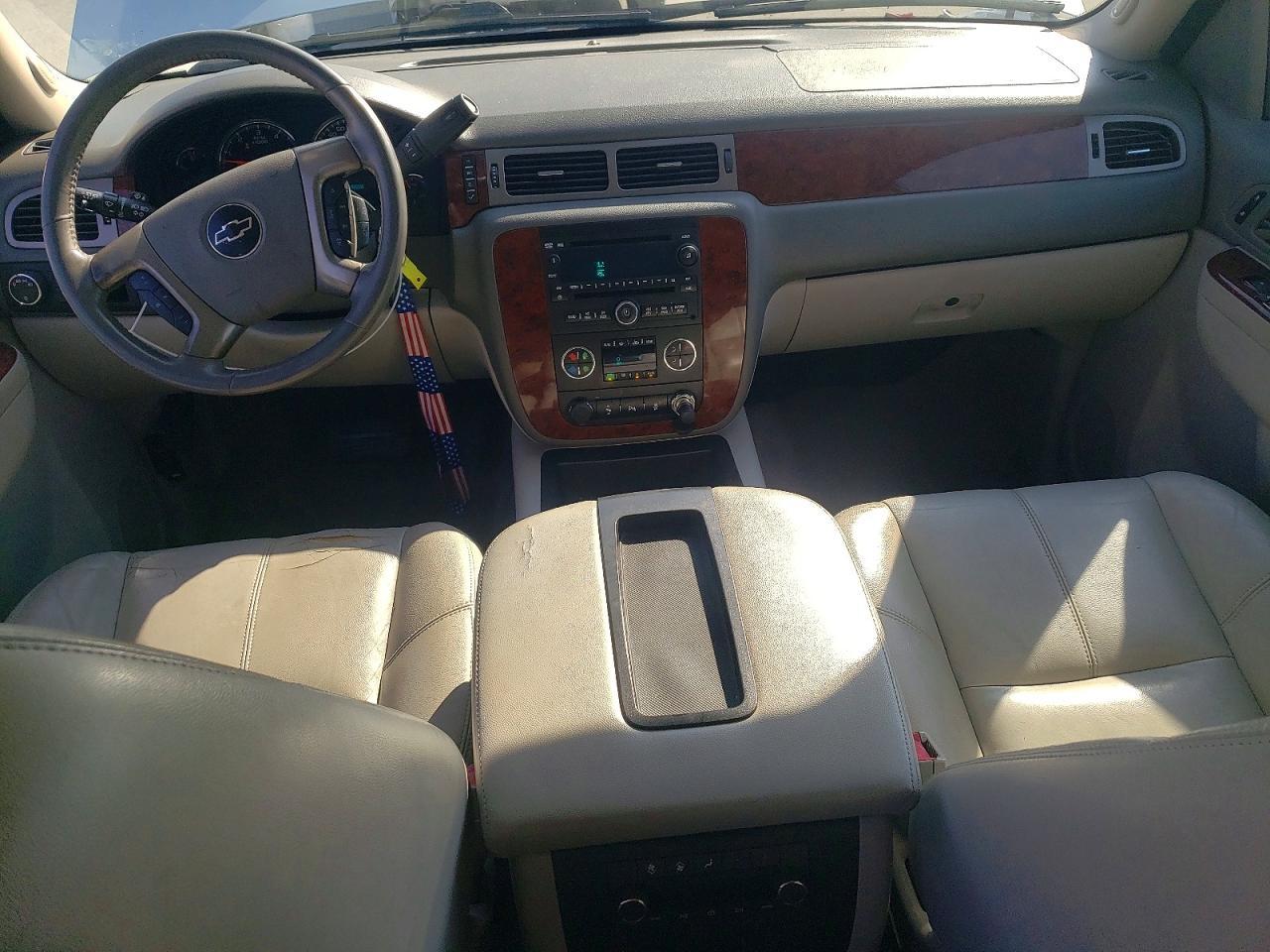 2014 CHEVROLET Tahoe