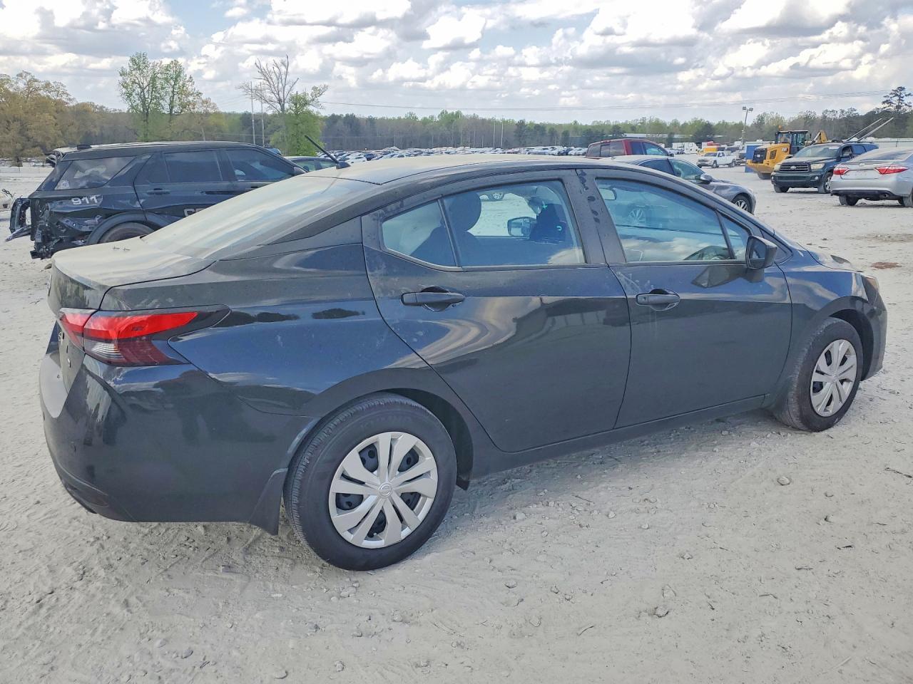 2025 NISSAN VERSA