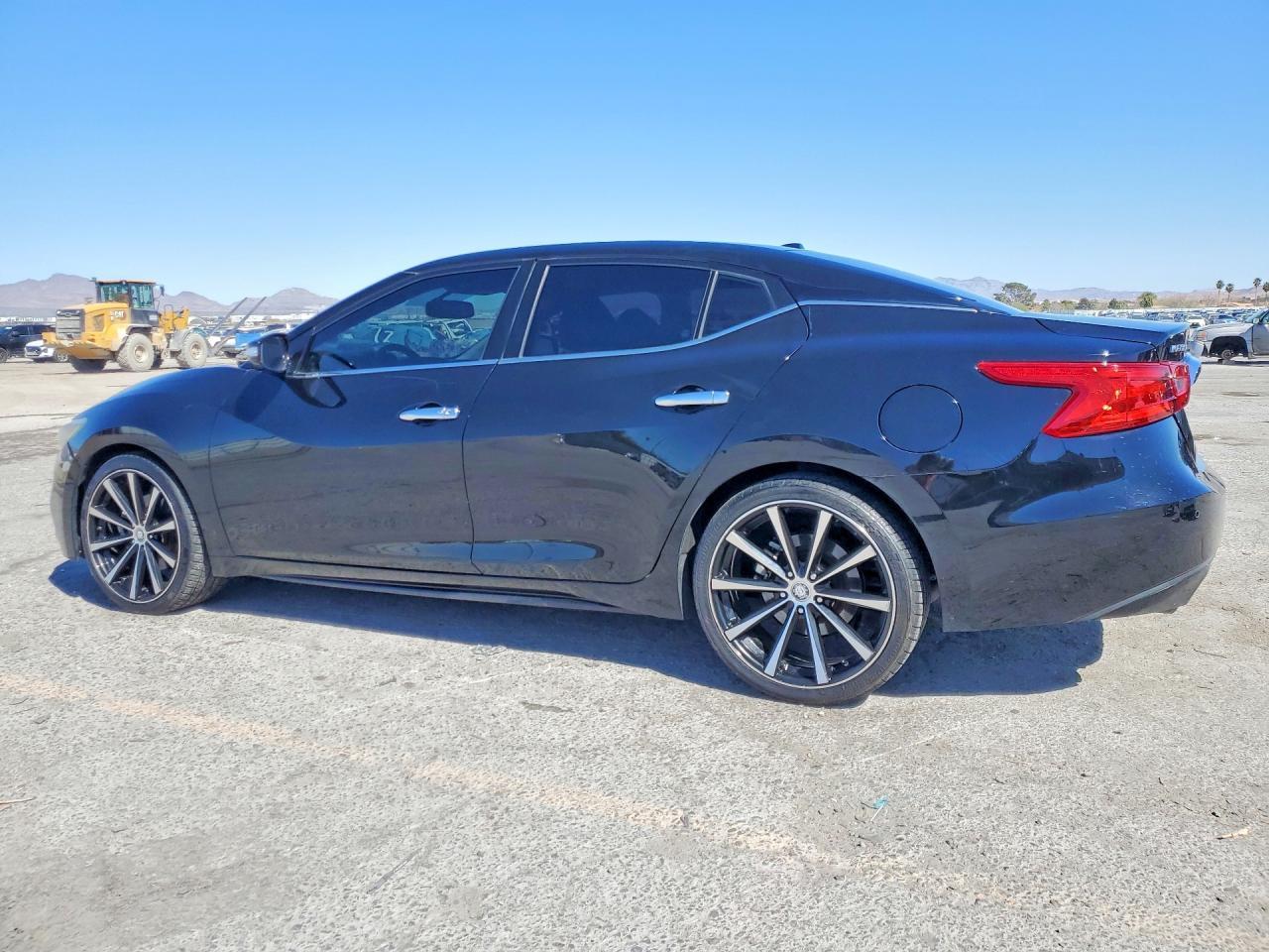 2017 NISSAN Maxima