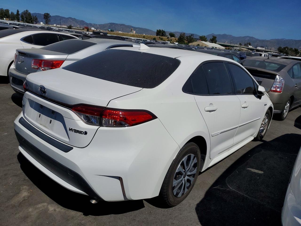 2020 TOYOTA COROLLA