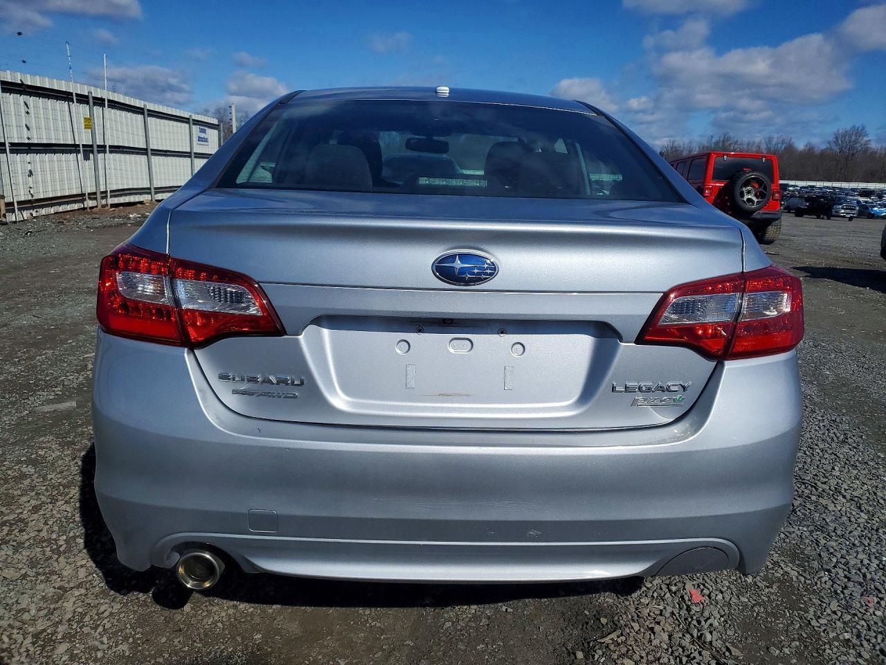 2015 SUBARU Legacy
