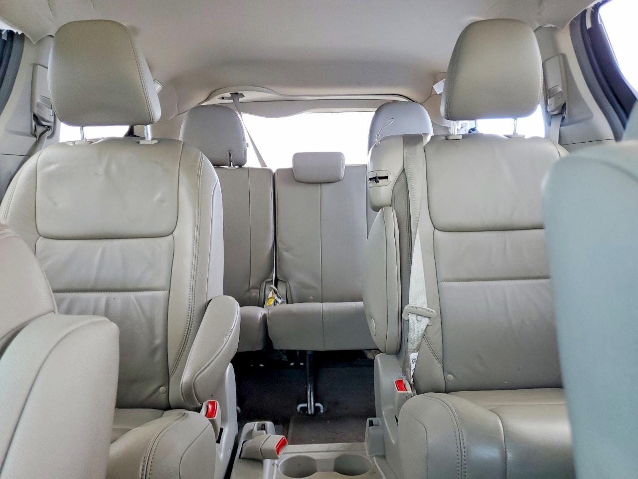 2018 TOYOTA SIENNA