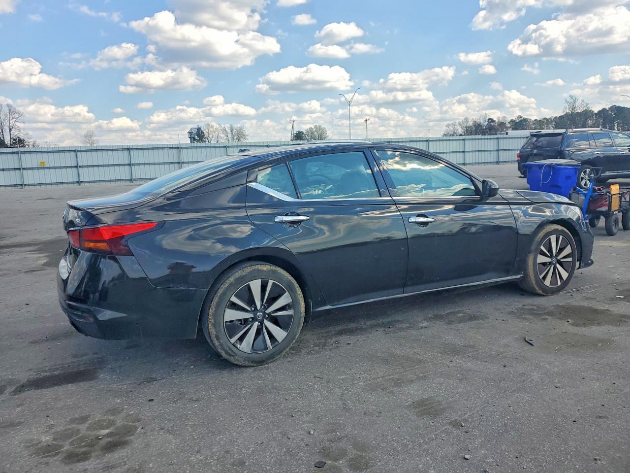2019 NISSAN ALTIMA